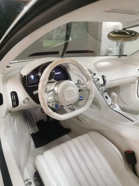 Odnowiona skórzana kierownica po obszyciu w warsztacie X Styl Car